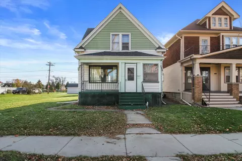 5627 W Rogers, West Allis, WI 53219
