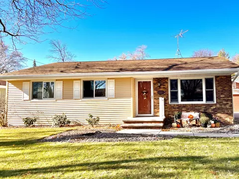 1113 S Schaefer, Appleton, WI 54915