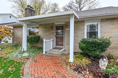 2721 S 109th, West Allis, WI 53227