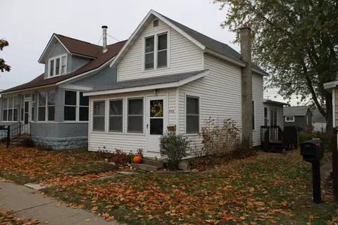 556 5th, Winona, MN 55987