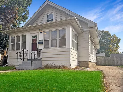 1023 E Main, Waukesha, WI 53186