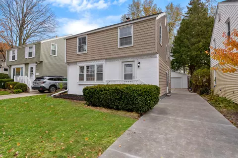4508 N Woodruff, Shorewood, WI 53211