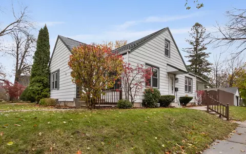 3576 S Austin, Milwaukee, WI 53207