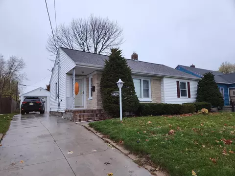 2306 S 10th, Manitowoc, WI 54220