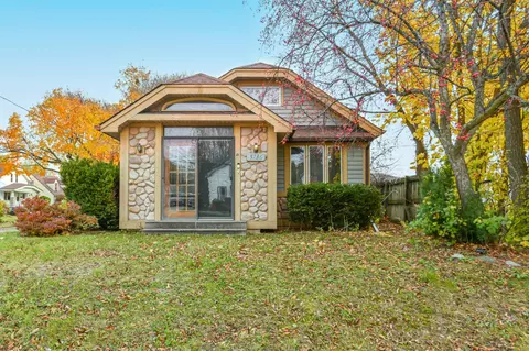 5736 S Swift, Cudahy, WI 53110