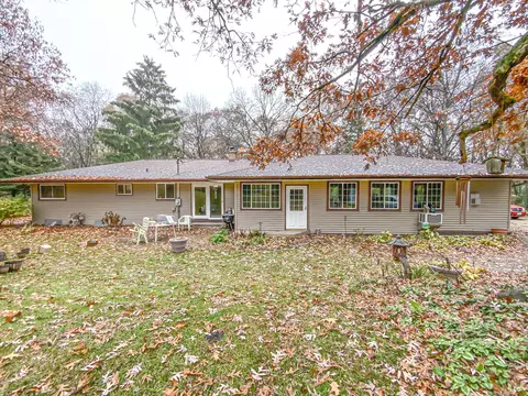 n7537 Bell School Road, Burlington, WI 53105