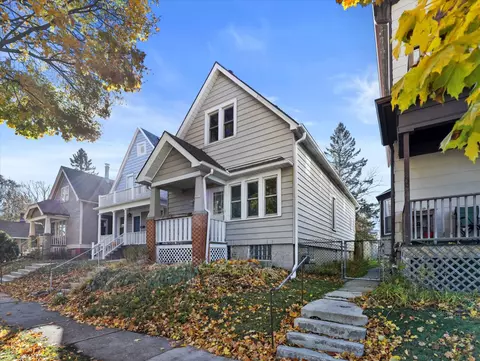 2931 N Pierce, Milwaukee, WI 53212