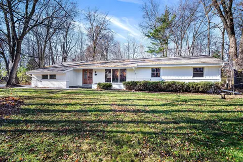 21670 Gaywood, Brookfield, WI 53045
