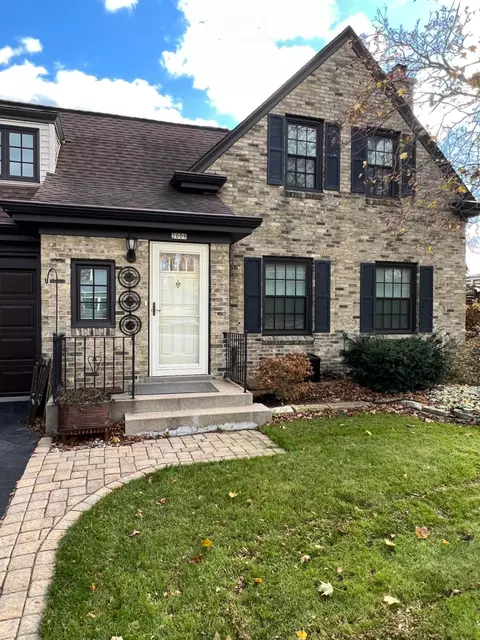 2009 N Green Bay, Mount Pleasant, WI 53405