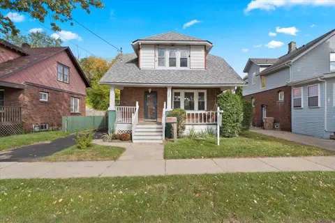 902 73rd, Kenosha, WI 53143