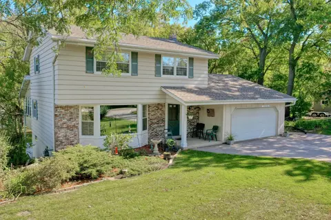 w275n1046 Wildwood, Waukesha, WI 53188