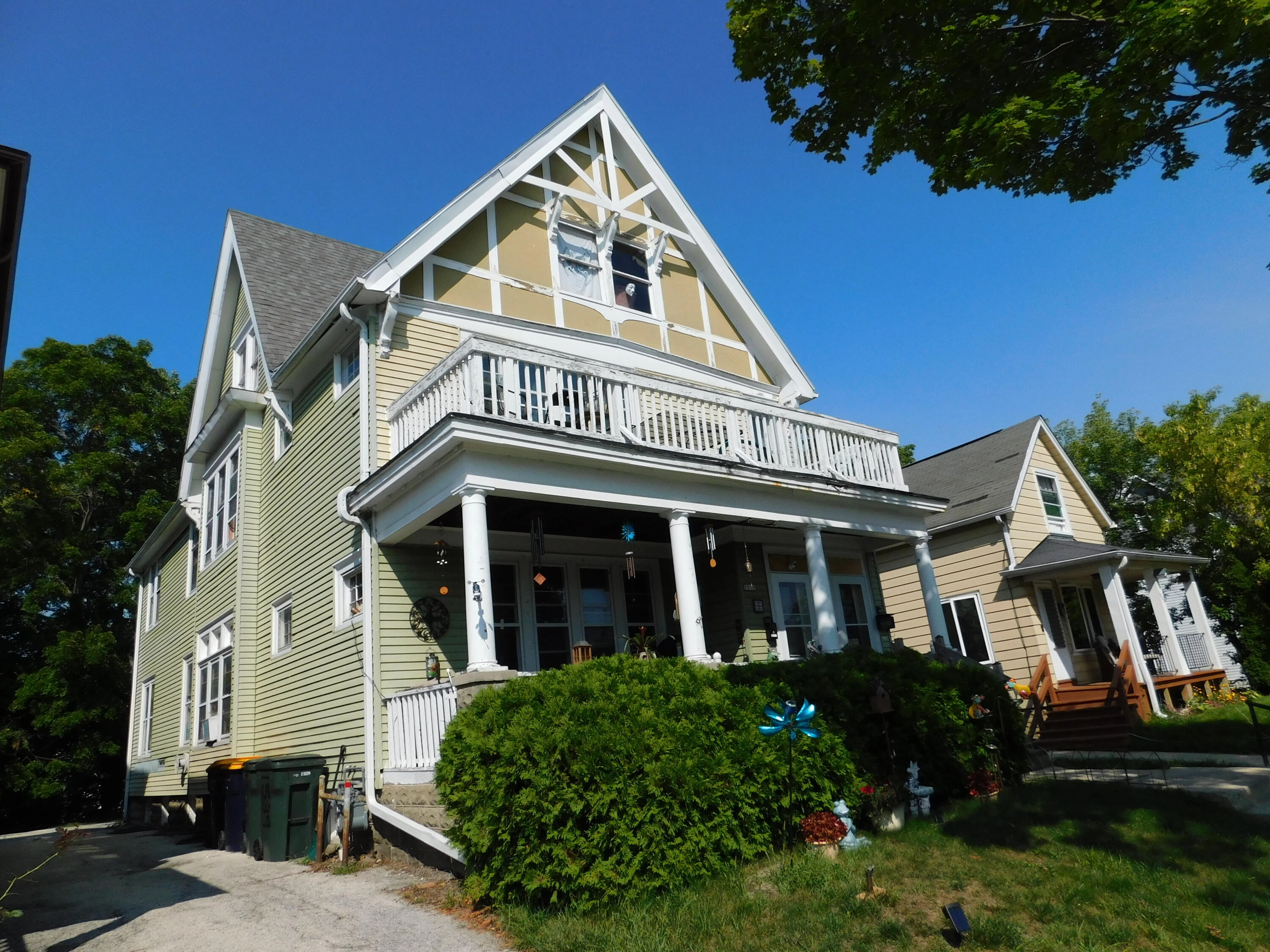 1537 S 82nd Unit 1539  