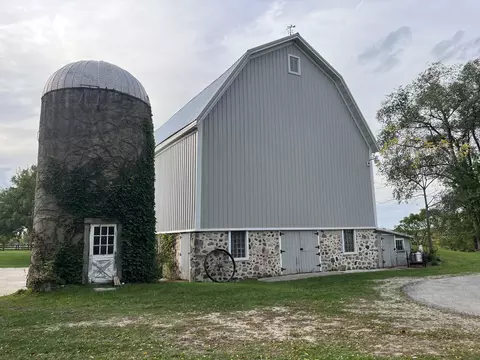 w330n8569 W W Shr, Merton, WI 53029