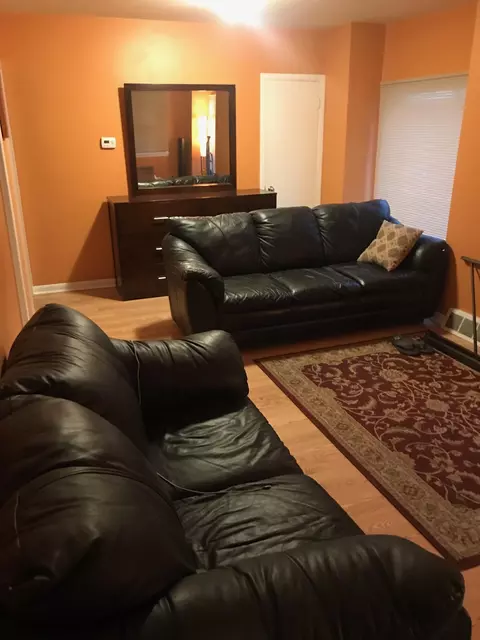 813 E Homer, Milwaukee, WI 53207