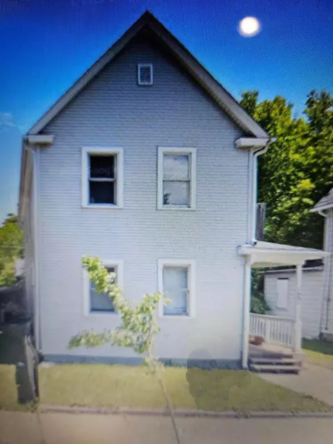 1551 Packard, Racine, WI 53403