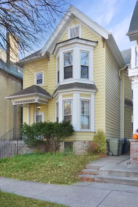1534 N Marshall, Milwaukee, WI 53202