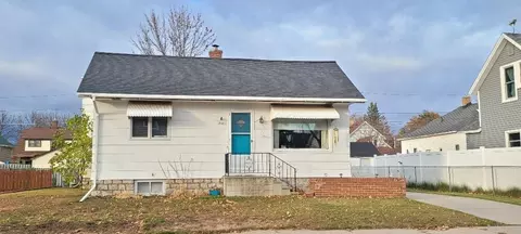 1510 Sherman, Marinette, WI 54143
