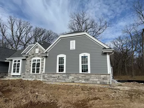 452 Prairie Song #0602, Waukesha, WI 53188