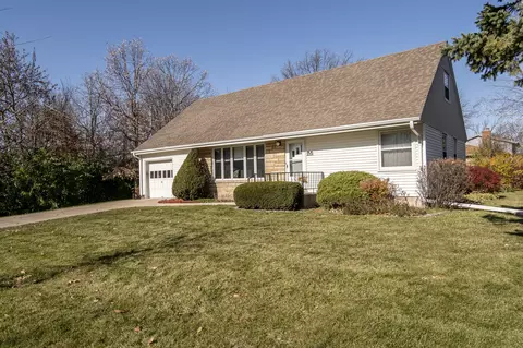 3406 W Bottsford, Greenfield, WI 53221