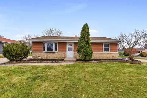 519 Lenora, West Bend, WI 53090