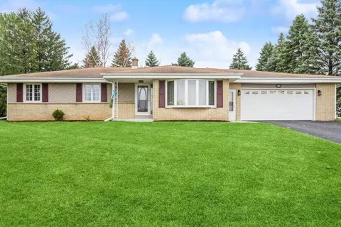 521 N Clark, Mayville, WI 53050