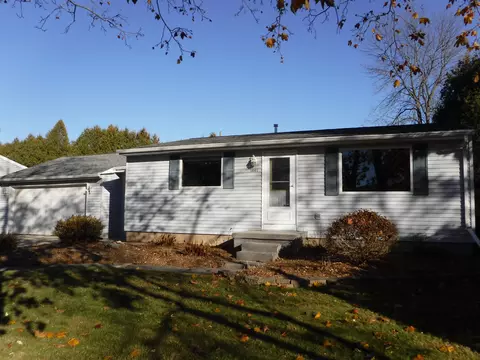 1441 Elder, Manitowoc, WI 54220