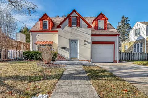 1128 N 6th, Manitowoc, WI 54220