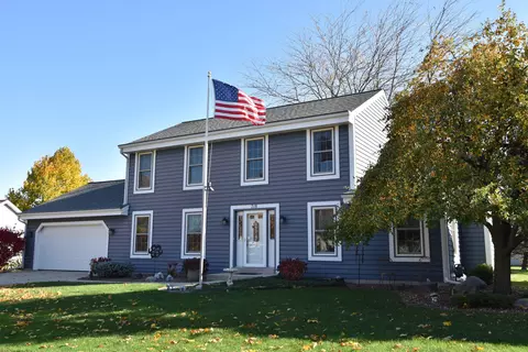 718 Overland, Grafton, WI 53024