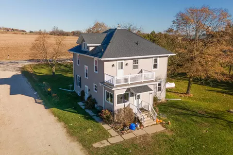 w4037 County Road Rr, Holland, WI 53013