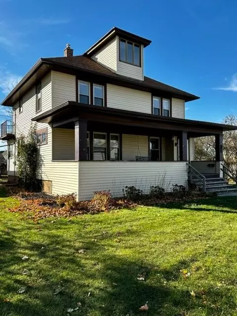 121 Short, Sheboygan Falls, WI 53085