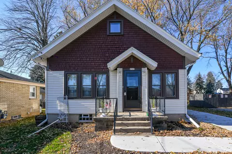 4545 S Ahmedi, Saint Francis, WI 53235