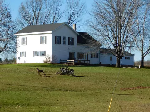 w6798 County Road Ccc, Waukechon, WI 54166