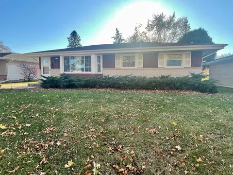 6579 W Dodge, Milwaukee, WI 53220