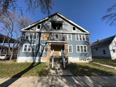8828 W Maple, West Allis, WI 53214