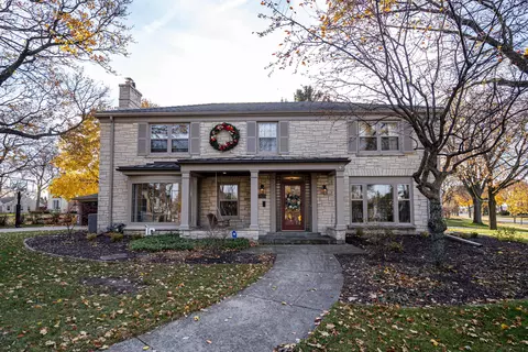 7425 Grand, Wauwatosa, WI 53213