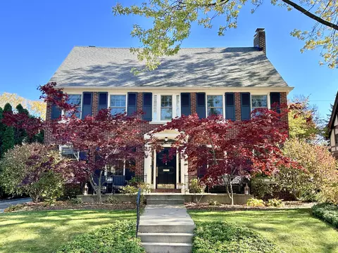 2960 N Marietta, Milwaukee, WI 53211