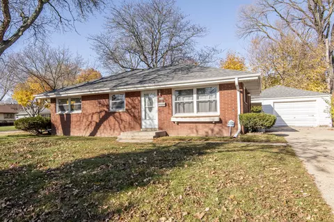 8230 W Marion, Milwaukee, WI 53222