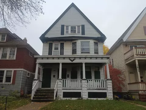 3902 W Walnut #3904, Milwaukee, WI 53208