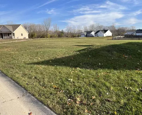 605 Fox Run, Mount Pleasant, WI 53406
