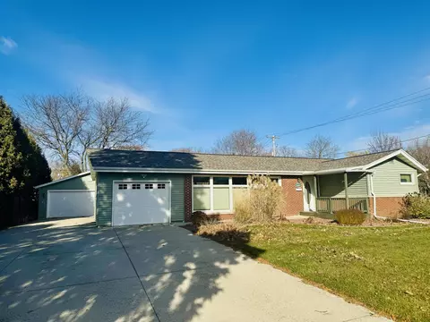 1440 N 16th, Manitowoc, WI 54220