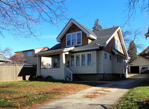 2260 N 64th #2262, Wauwatosa, WI 53213