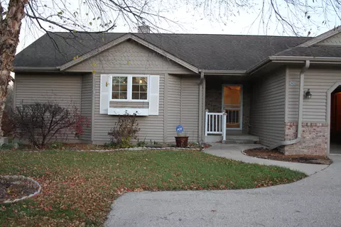 405 S Front #3, Burlington, WI 53105