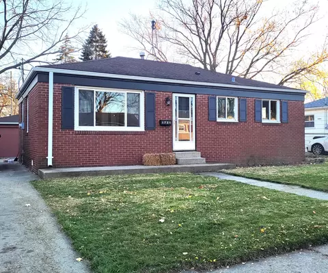 1721 Badger, Racine, WI 53403