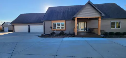 23855 Burlington, Brighton, WI 53139