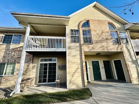 1441 Garay #14, Port Washington, WI 53074