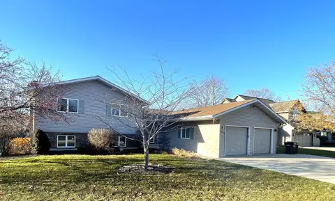 2024 Hollow, West Bend, WI 53090