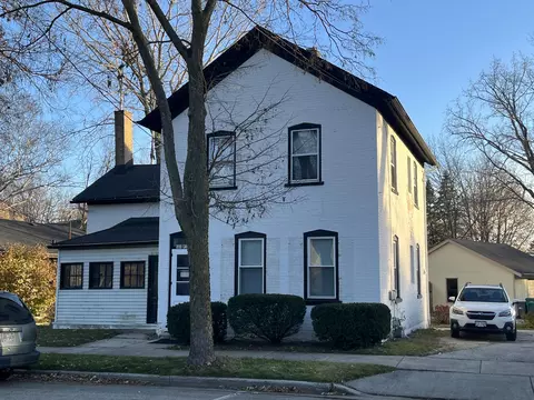 n49w5643 Portland #5645, Cedarburg, WI 53012