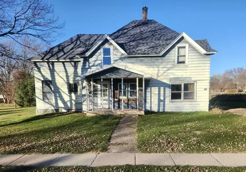 130 E Cowles, Alma Center, WI 54611