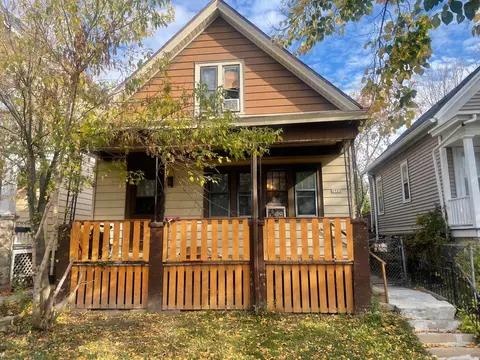 2522 N Weil, Milwaukee, WI 53212