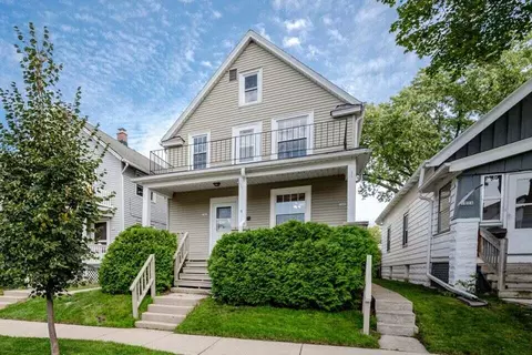 1000 S 74th #1002, West Allis, WI 53214